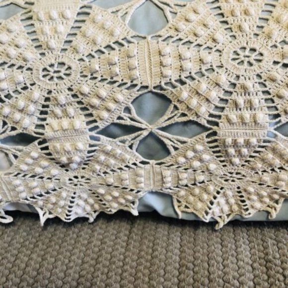 Antique Vintage Crochet Bed Spread Coverlet Tablecloth Ecru 92 x 80" - Picture 4 of 9